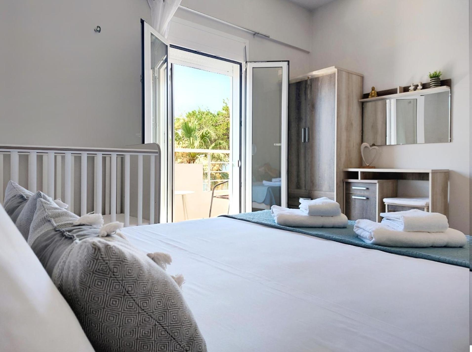 Holiday House Heraklion Deluxe Eksteriør bilde